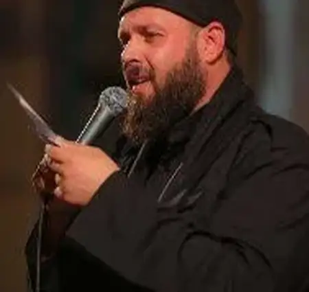 دانلود نماهنگ باید برخاست دنیا با آن ها مولا با ماست