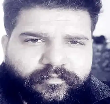 دانلود آهنگ وحید موسوی دلتنگیا ﻣﻪ ﺳﻰ ﺗﻮ اﻣﺎ ﺗﻤﻮﻣﻰ ﻧﺎره