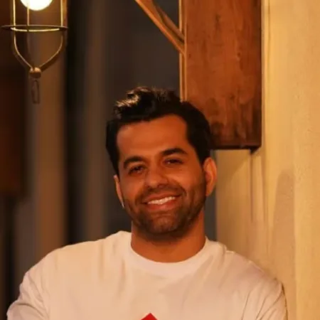 دانلود آهنگ همه عزادار سربه گریبون رضا بهرام دانلود آهنگ همه عزادار سربه گریبون رضا بهرام