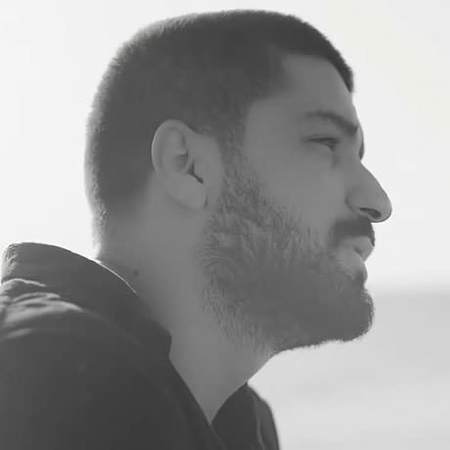 دانلود آهنگ آشنای من من غریبم بی تو دانلود آهنگ آشنای من من غریبم بی تو