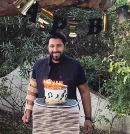 دانلود آهنگ احسان خواجه امیری لبخند پایانی دانلود آهنگ احسان خواجه امیری لبخند پایانی