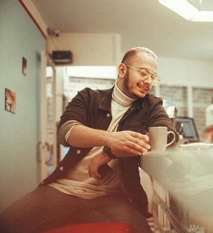 دانلود آهنگ اشوان مقصر دانلود آهنگ اشوان مقصر