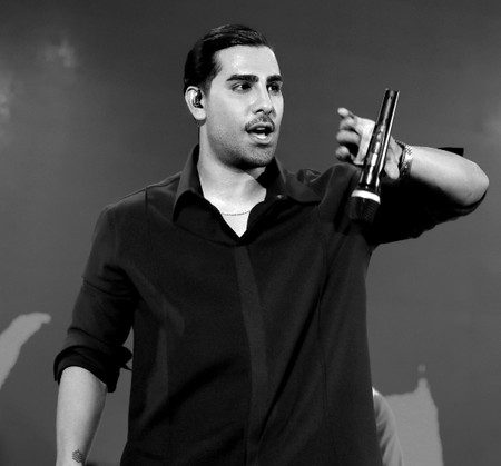 دانلود آهنگ باهات لج میکنم هر موقع که عشقم بگیره دانلود آهنگ باهات لج میکنم هر موقع که عشقم بگیره