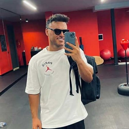 دانلود آهنگ بد راه نده به دلت یکی حاضره دانلود آهنگ بد راه نده به دلت یکی حاضره