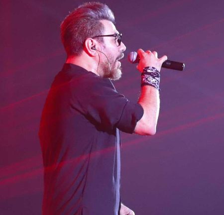 دانلود آهنگ بزن بیرون از تنهایی برگرد کنارم دانلود آهنگ بزن بیرون از تنهایی برگرد کنارم