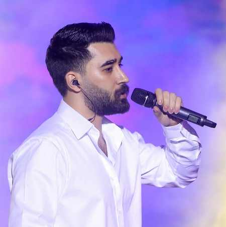 دانلود آهنگ تنگ میشه دلم واست دم صبح من خل علی یاسینی دانلود آهنگ تنگ میشه دلم واست دم صبح من خل علی یاسینی