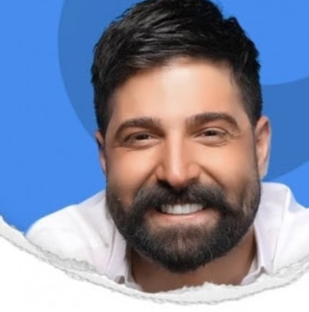 دانلود آهنگ حواسم نبود و نفهمیدم ناگهان دیدم عاشقت هستم حمید هیراد دانلود آهنگ حواسم نبود و نفهمیدم ناگهان دیدم عاشقت هستم حمید هیراد