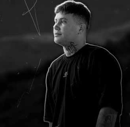 دانلود آهنگ دیوانه وار دوسش دارم علی احمدیانی دانلود آهنگ دیوانه وار دوسش دارم علی احمدیانی