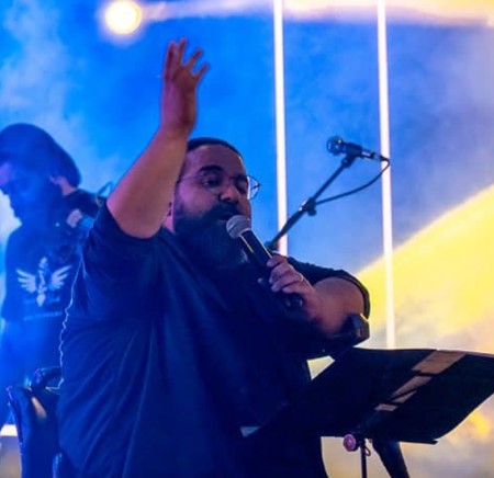 دانلود آهنگ رضا صادقی بیشتر از عشق دانلود آهنگ رضا صادقی بیشتر از عشق