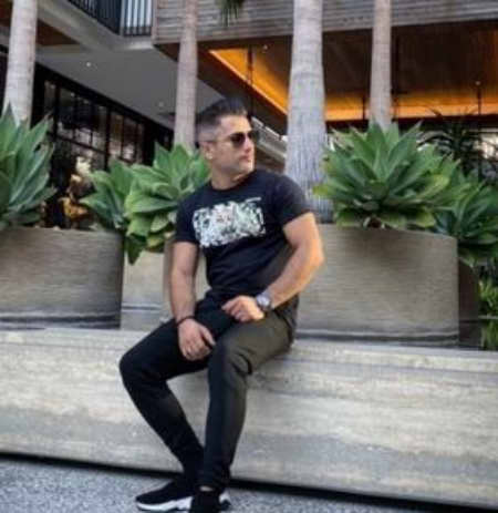 دانلود آهنگ عشق فقط تو بقیه اداتو در میارن دانلود آهنگ عشق فقط تو بقیه اداتو در میارن