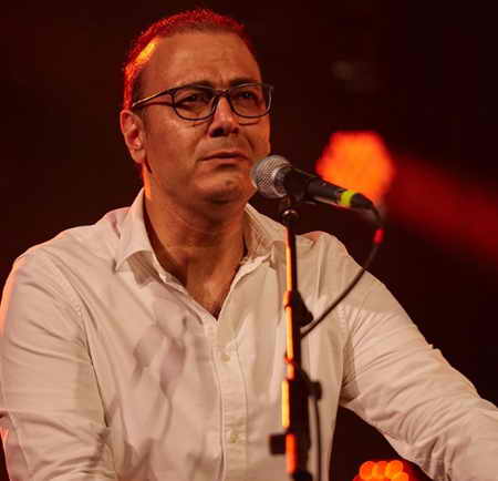 دانلود آهنگ علیرضا قربانی گذر دانلود آهنگ علیرضا قربانی گذر