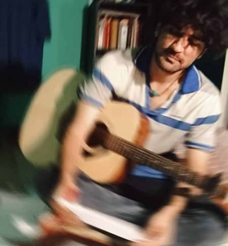 دانلود آهنگ مثل کشتی زیر دریا دانلود آهنگ مثل کشتی زیر دریا