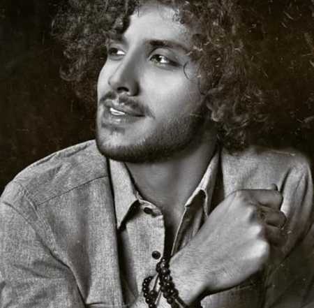 دانلود آهنگ همه چیم دست خودت تو ناز کن من هی بگردم به دورت دانلود آهنگ همه چیم دست خودت تو ناز کن من هی بگردم به دورت