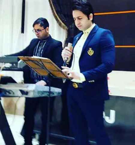 دانلود آهنگ هیچکی نمیفهمه منو لبریز بغضم این روزا دانلود آهنگ هیچکی نمیفهمه منو لبریز بغضم این روزا