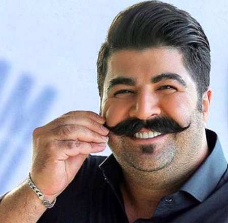 دانلود آهنگ وسط این خیابونا دور از تو من جونو تنم مرد دانلود آهنگ وسط این خیابونا دور از تو من جونو تنم مرد