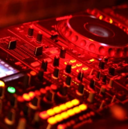 دانلود آهنگ گریه هامو ندیدی ریمیکس دانلود آهنگ گریه هامو ندیدی ریمیکس