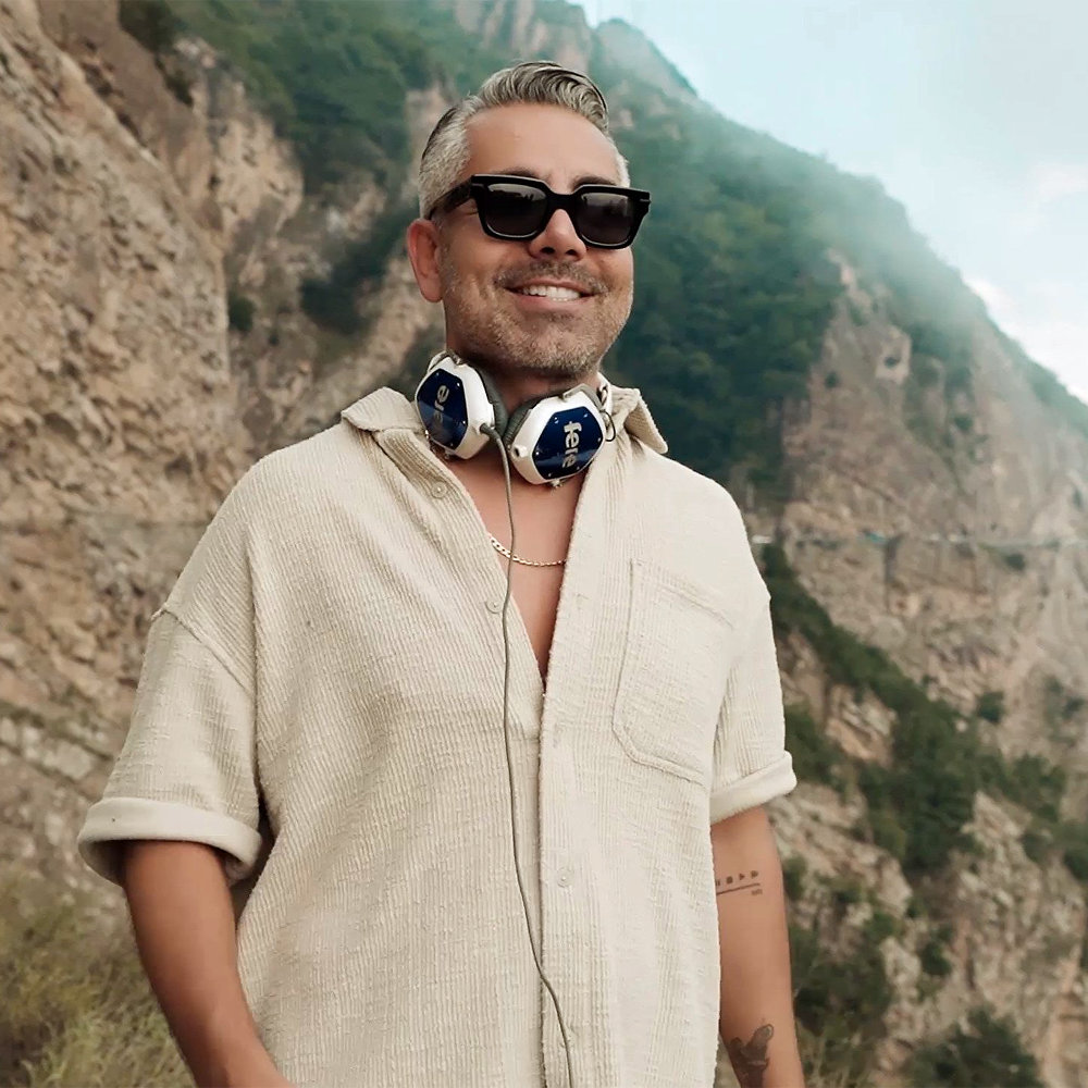 ویکند لایو ۱۳ Weekend Live 13 ویکند لایو ۱۳ Weekend Live 13